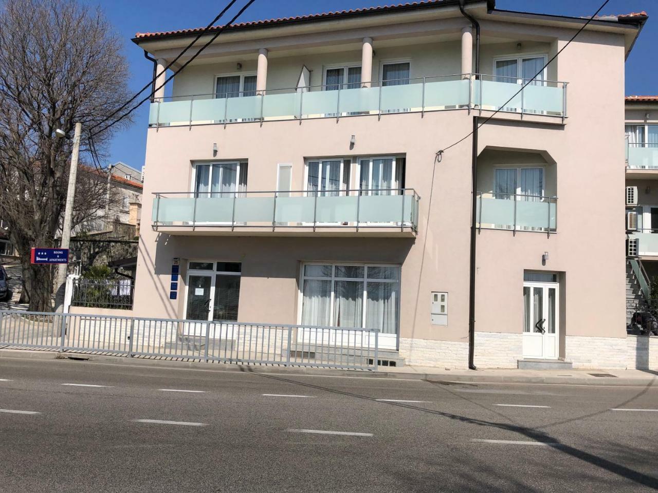 Apartmani I Sobe Ivancic1 Novi Vinodolski Εξωτερικό φωτογραφία